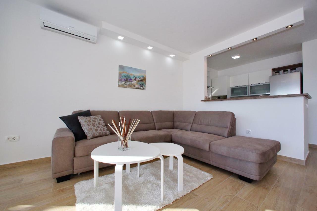 Luxury Apartments Sikiric_2 With Fantastic View On The Sea Bibinje Zewnętrze zdjęcie