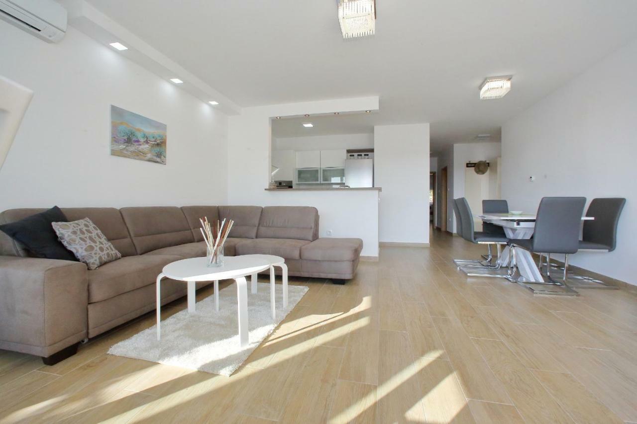 Luxury Apartments Sikiric_2 With Fantastic View On The Sea Bibinje Zewnętrze zdjęcie